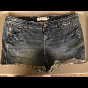 Torrid Denim Shorts Size 18